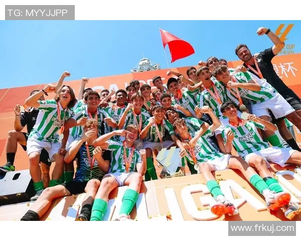 塞维利亚客场不敌贝蒂斯，中超名帅谢幕战不尽如人意