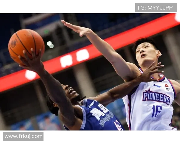 青岛国信水产队主场比赛吸引观众热情支持